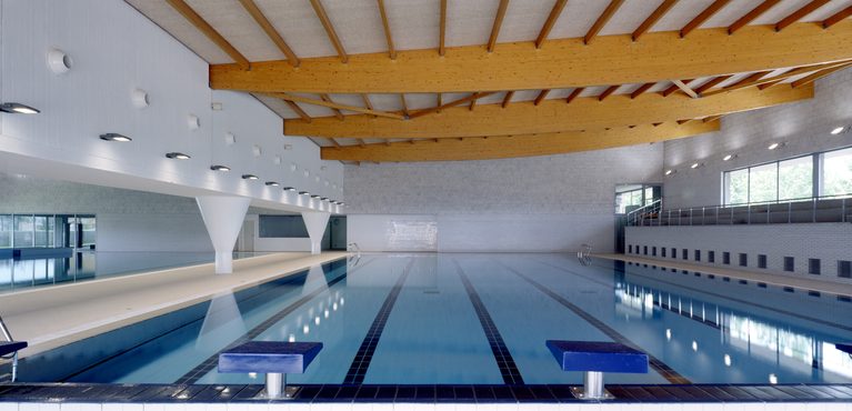 Tancament de la piscina d’Atrium per competicions de natació
